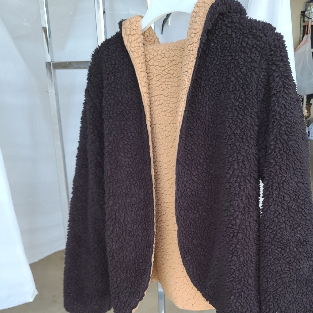 Cozy Black and Tan Sherpa Jacket
